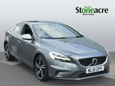Begagnad Volvo V40 R-Design Pro 122 HK (89 kW) 2018 Grå Halvkombi