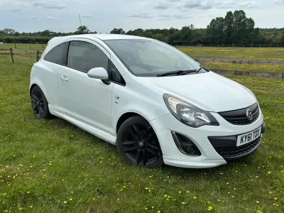 Used Vauxhall Corsa SRi 2012 White Hatchback