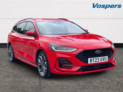 Used Ford Focus ST-Line X 123 HP (90 kW) 2023 Red Estate