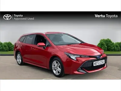 Gebraucht Toyota Corolla 122 PS (89 kW) 2023 Rot Kombi