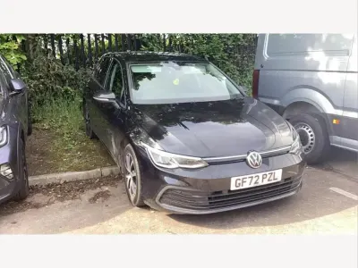 Used VW Golf VIII Life 150 HP (110 kW) 2022 Black Hatchback