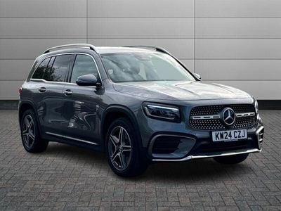 Mercedes GLB220