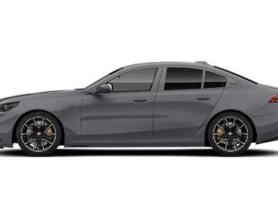 Ny BMW M5 727 HK (534 kW) 2026 Sedan
