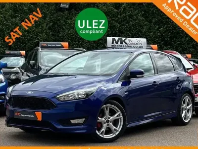 Used Ford Focus ST-Line X 140 HP (102 kW) 2018 Deep impact blue Hatchback
