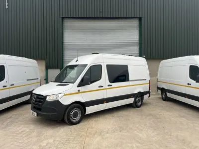 Used Mercedes Sprinter Progressive 161 HP (118 kW) 2021 White Van