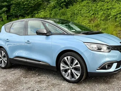 Used Renault Scénic III Dynamique 110 HP (80 kW) 2017 MPV