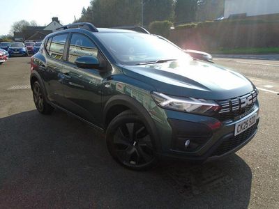 Used Dacia Sandero Expression 2025 Green Hatchback