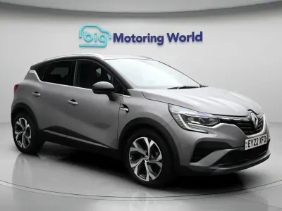 Gebraucht Renault Captur RS Line 138 PS (101 kW) 2022 Grau SUV