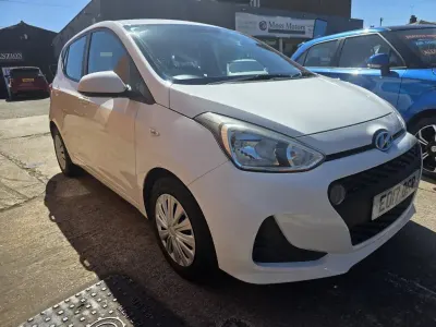 Used Hyundai i10 SE 87 HP (63 kW) 2017 White Hatchback