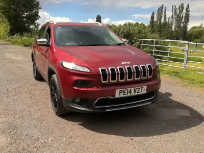 Usado Jeep Cherokee Limited 140 CV (102 kW) 2014 Rojo SUV