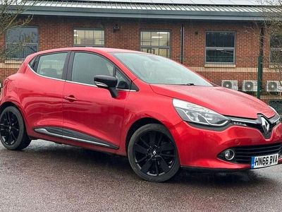 Used Renault Clio IV Dynamique 90 HP (66 kW) 2016 Red Hatchback
