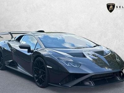 Black Used 2023 Lamborghini Huracán Coupe | £265,000 (Expensive)