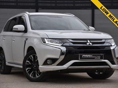 Used Mitsubishi Outlander 200 HP (147 kW) 2017 White SUV