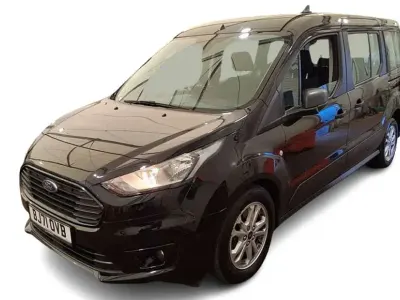 Used Ford Tourneo Zetec 100 HP (73 kW) 2021
