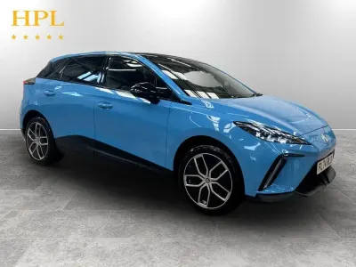 Used MG MG4 EV Trophy 2024 Blue Hatchback