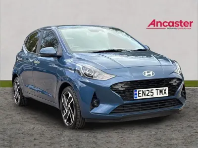Usado Hyundai i10 Premium 77 CV (56 kW) 2025 Azul Utilitario