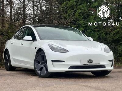 White Used 2022 Tesla Model 3 RWD Sedan | £14,990 (Fair price)