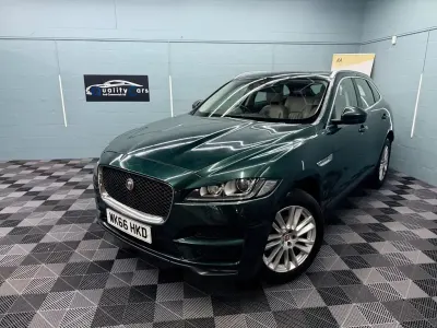 Second-hand Jaguar F-Pace Portfolio 180 CP (132 kW) 2016 Verde SUV
