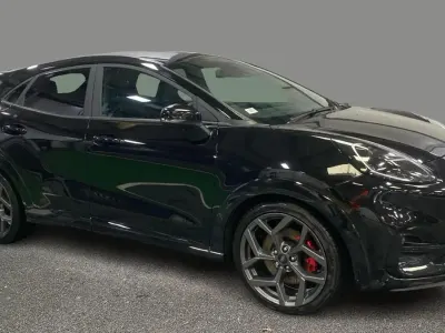 Usado Ford Puma Performance Edition 200 CV (147 kW) 2023 Negro SUV