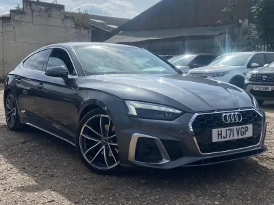 Usado Audi A5 Sportback S-Line 190 CV (139 kW) 2021 Gris Utilitario