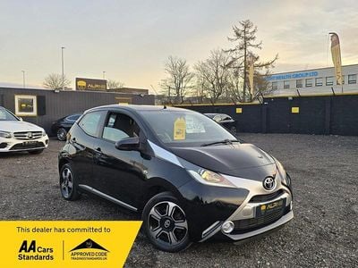 Used Toyota Aygo X-clusiv 68 HP (50 kW) 2014 Black Hatchback