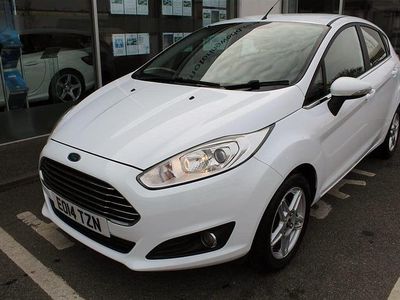 Usado Ford Fiesta Zetec 2014 Branco Citadino
