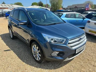 Second-hand Ford Kuga Titanium 150 CP (110 kW) 2019 Albastru SUV