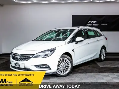Used Vauxhall Astra Elite 136 HP (100 kW) 2017