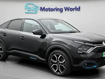 Used Citroën e-C4 Shine 100 kW (136 HP) 2022 Black Hatchback