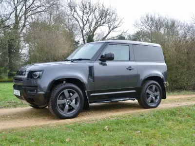 Used Land Rover Defender HSE Dynamic 2025 Grey SUV