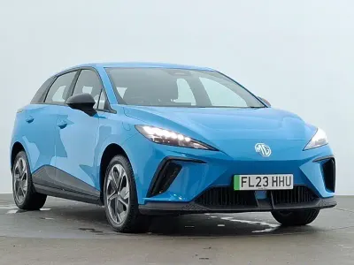Used MG MG4 EV SE 125 kW (170 HP) 2023 Blue Hatchback