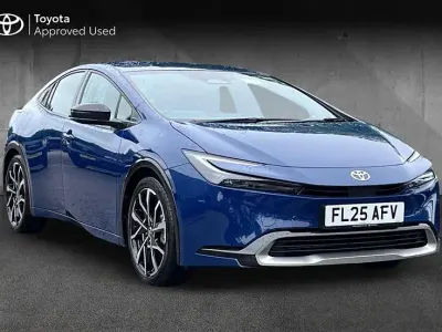 Used Toyota Prius 223 HP (164 kW) 2025 Blue Hatchback