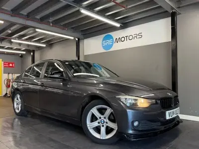 Usado BMW 318 Comfort Edition 143 HP (105 kW) 2014 Cinzento Sedan