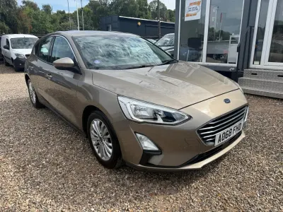 Used Ford Focus Titanium 125 HP (91 kW) 2018 Silver Hatchback