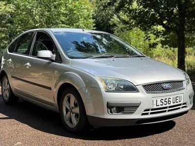 Silver Used 2006 Ford Focus Zetec Hatchback | £1,999 (Fair price)