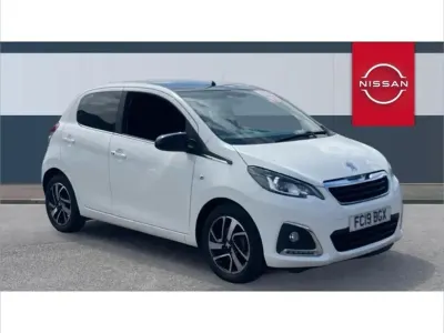 Used Peugeot 108 Allure 72 HP (52 kW) 2019 White Hatchback