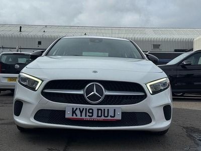 Begagnad Mercedes A180 116 HK (85 kW) 2019 Vit Halvkombi