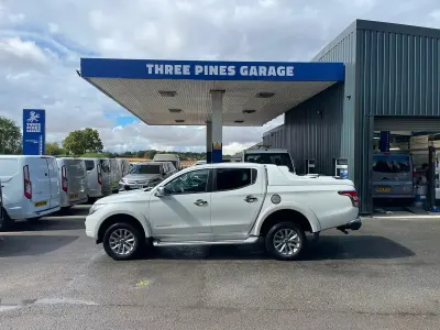 Used Mitsubishi L200 181 HP (133 kW) 2017 White Pickup