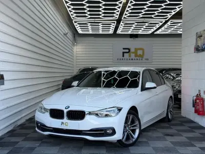 Used BMW 318 Sport Line 2018 White Sedan