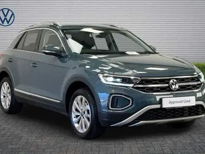Used VW T-Roc Style 150 HP (110 kW) 2025 Blue SUV