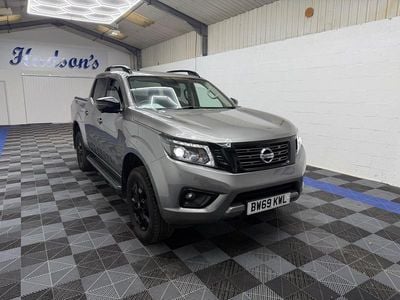 Begagnad Nissan Navara N-Guard 190 HK (139 kW) 2019 Grå Pickup