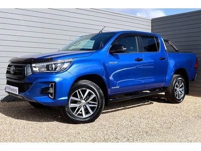 Used Toyota HiLux 150 HP (110 kW) 2019 Blue Pickup