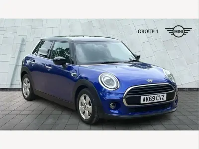 Used Mini Cooper Classic 136 HP (100 kW) 2019 Blue Hatchback