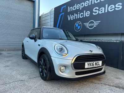 Begagnad Mini Cooper D Hatch 116 HK (85 kW) 2016 Silver Halvkombi