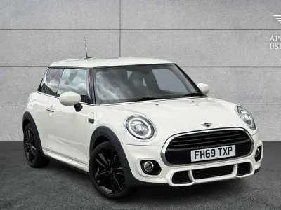Używany Mini Cooper Sport 136 KM (100 kW) 2020 Biały Hatchback