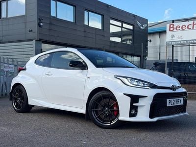 Used Toyota Yaris 2021 White Hatchback