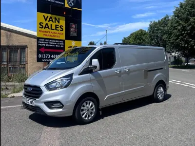 Used Ford Transit Custom Limited 130 HP (95 kW) 2022 Silver Van