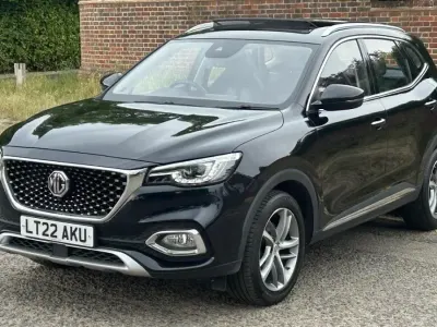 Used MG HS Exclusive 162 HP (119 kW) 2022 Black SUV