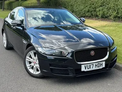 Used Jaguar XE Prestige 180 HP (132 kW) 2017 Black Sedan