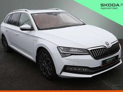 Used Skoda Superb LAURIN & KLEMENT 187 HP (137 kW) 2022 Moon white metallic Estate